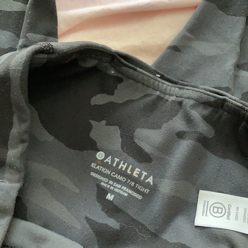 Elation camo M tight EUC - Picture 5 of 5